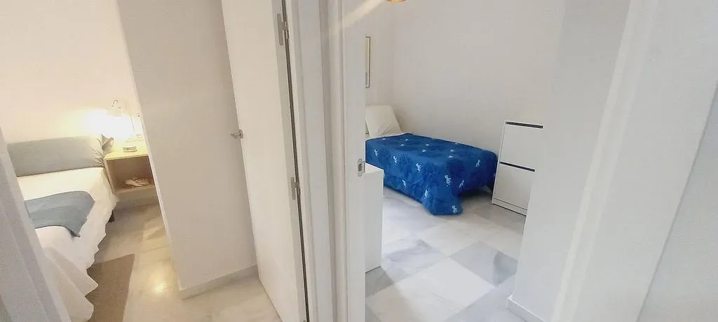 Chambres - Apartment with Terrace in El Ancla