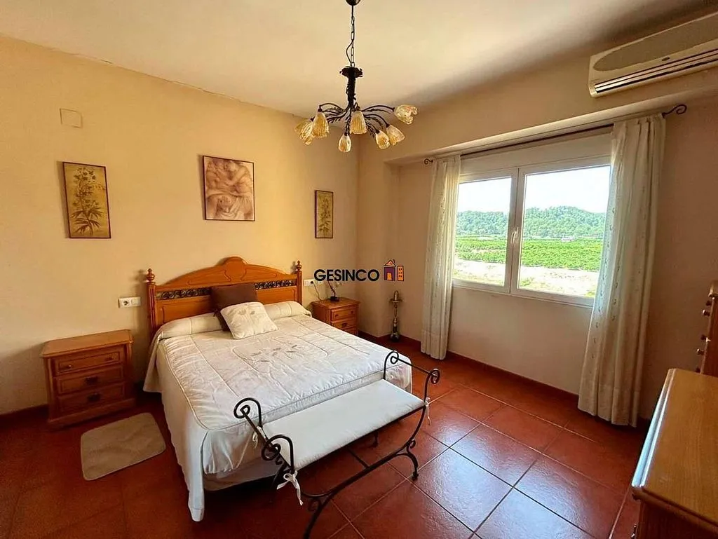 Chambres - Duplex with Terrace and Balcony in Manuel