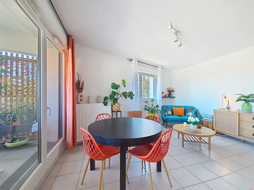 Söögituba - T3 Flat with Terrace in Péchabou