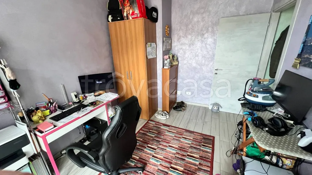 Bureau - Trilocale with Mountain Views in Chiusa di Pesio