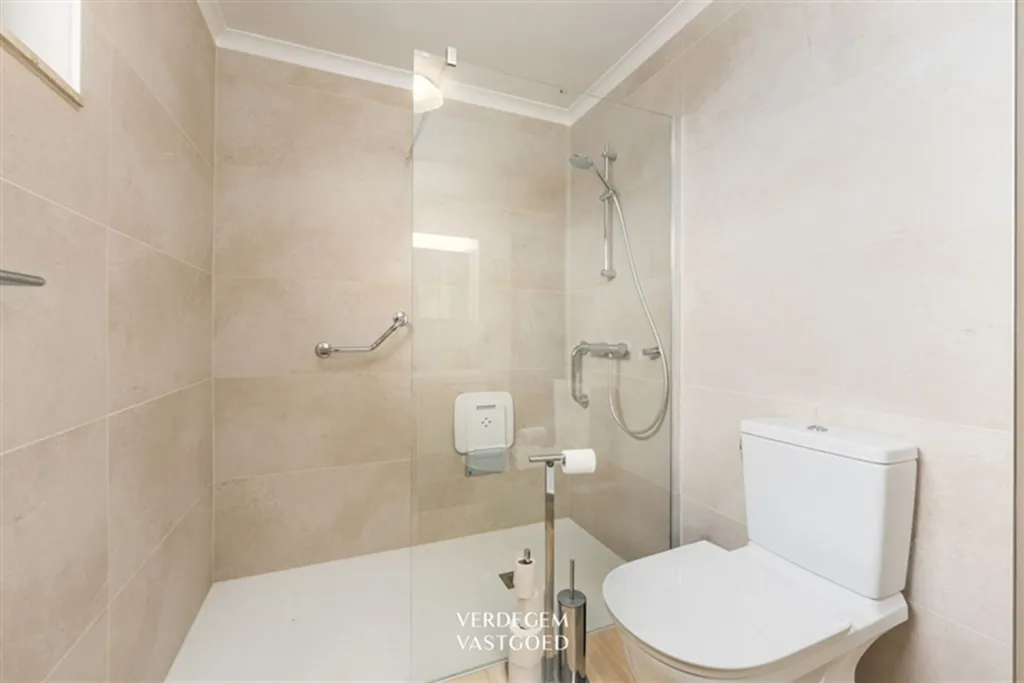 Bagni - Characterful House with Terrace in Evergem