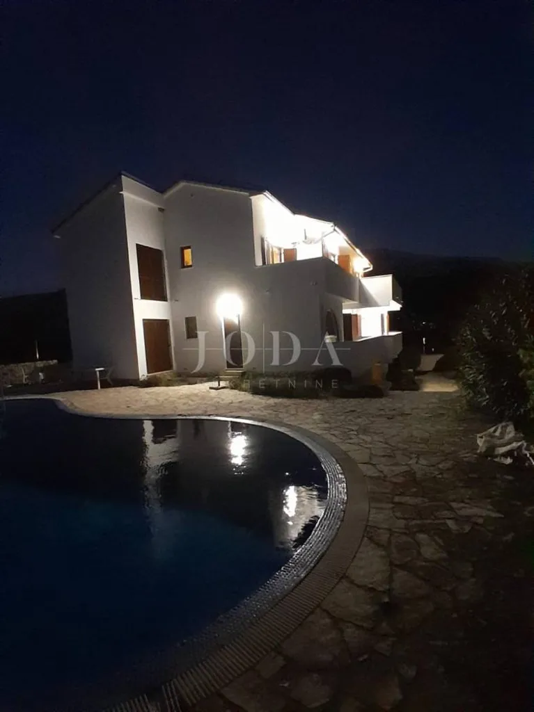 Piscine - Ground Floor Apartment with Sea View in Baška