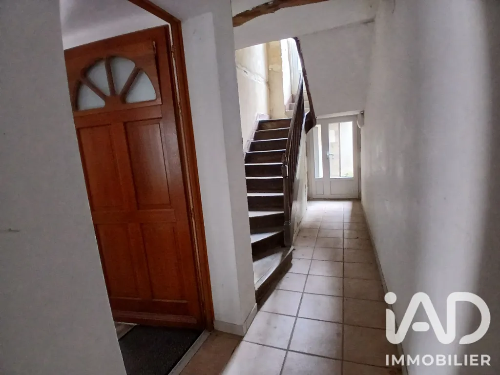 Esik - Charming 3-Bedroom Apartment in Thiviers Centre