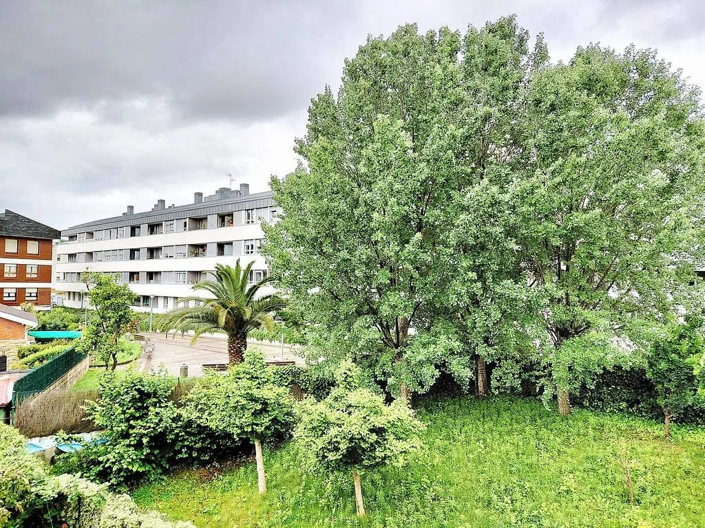 Garden - Apartment with Garage and Lift in Algorta