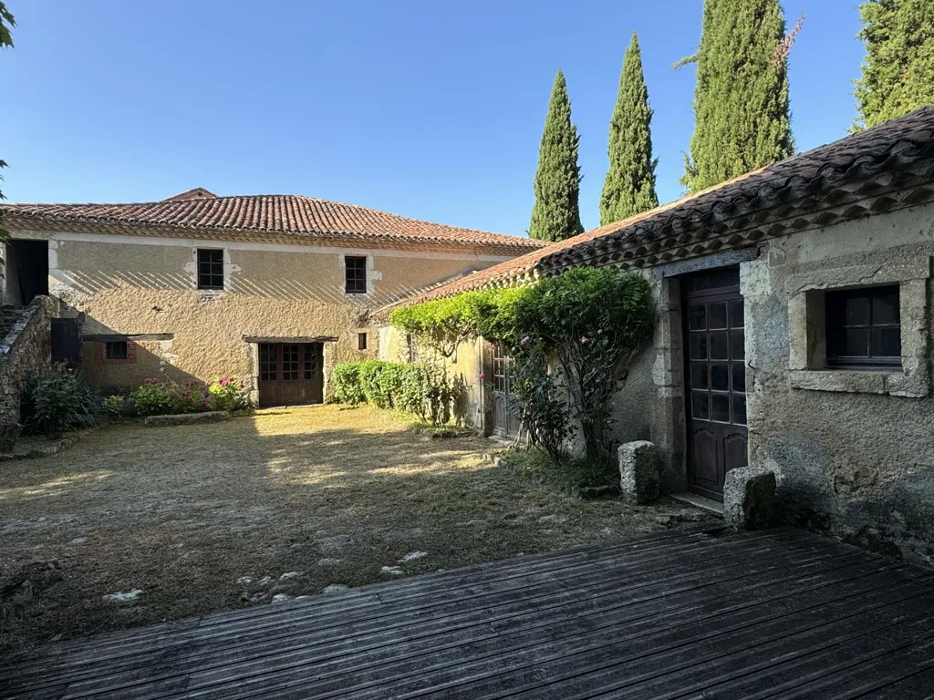 Aed - 16th Century Manor with Pool near Auch
