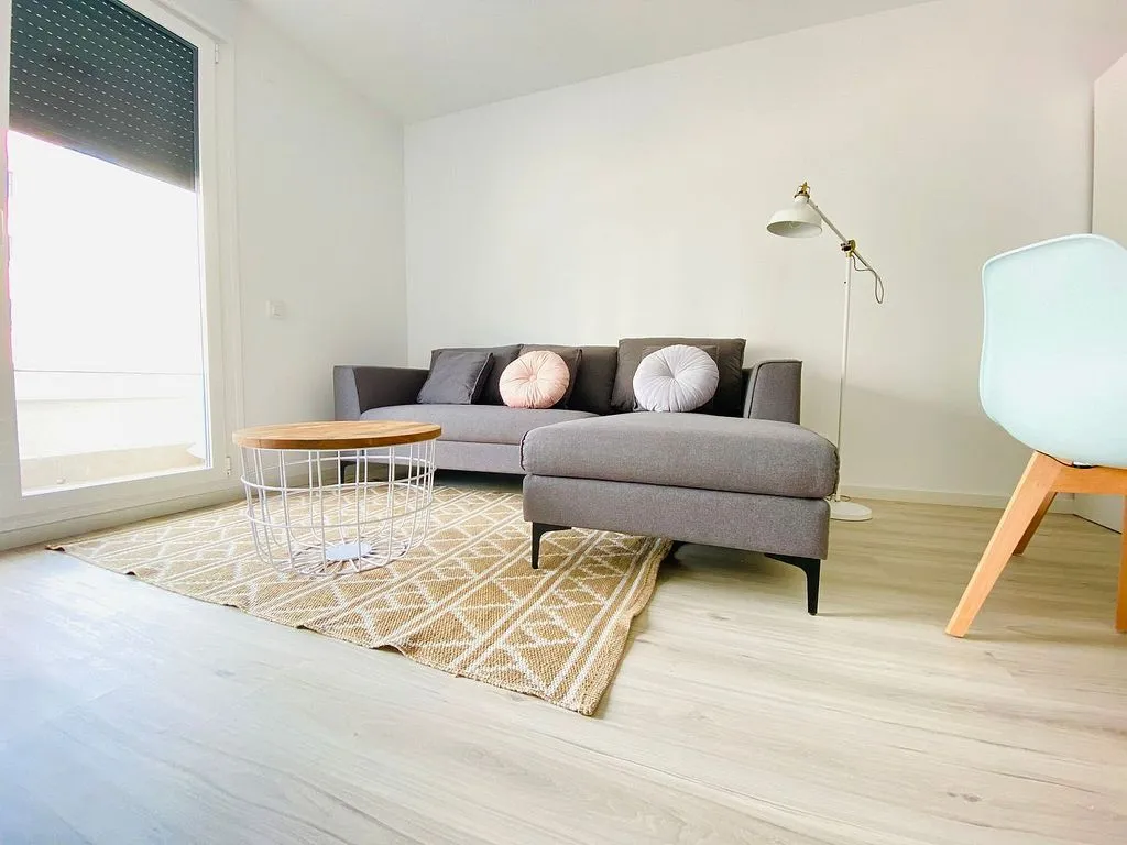 Séjour - Studio with Balcony in Zizur Mayor