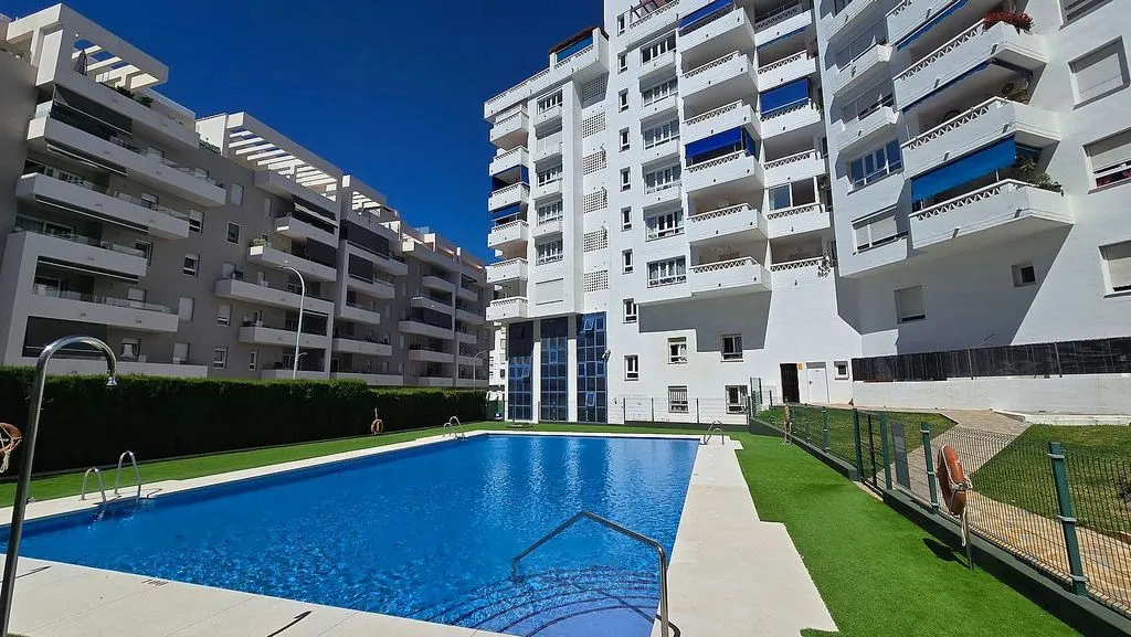 Piscine - 3-Bed Apartment with Pool in Nueva Andalucía, Marbella