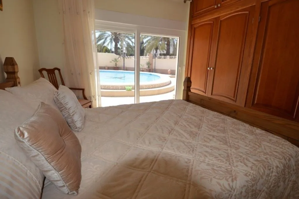 Magamistoad - Luxury Villa with Pool in Cabo Roig, Valencia