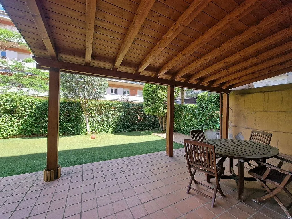 Terrasse - Modern Ground Floor Flat with Garden in Montilivi