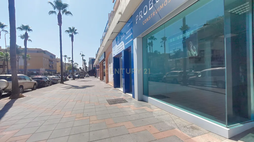 Esterno - Commercial Space with High Ceilings in Avenida de Mijas