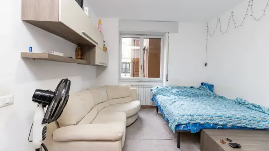 Chambres - Studio Flat with Balcony in Cinisello Balsamo