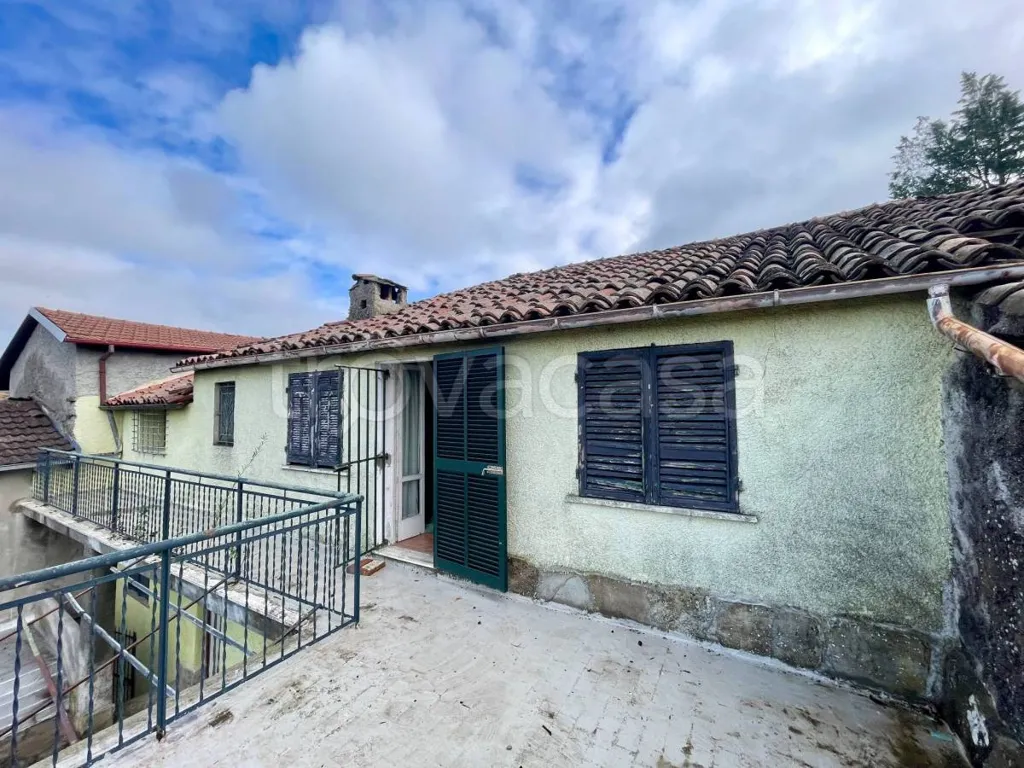 Terrasse - Restoration-Ready House with Panoramic View in Murazzano