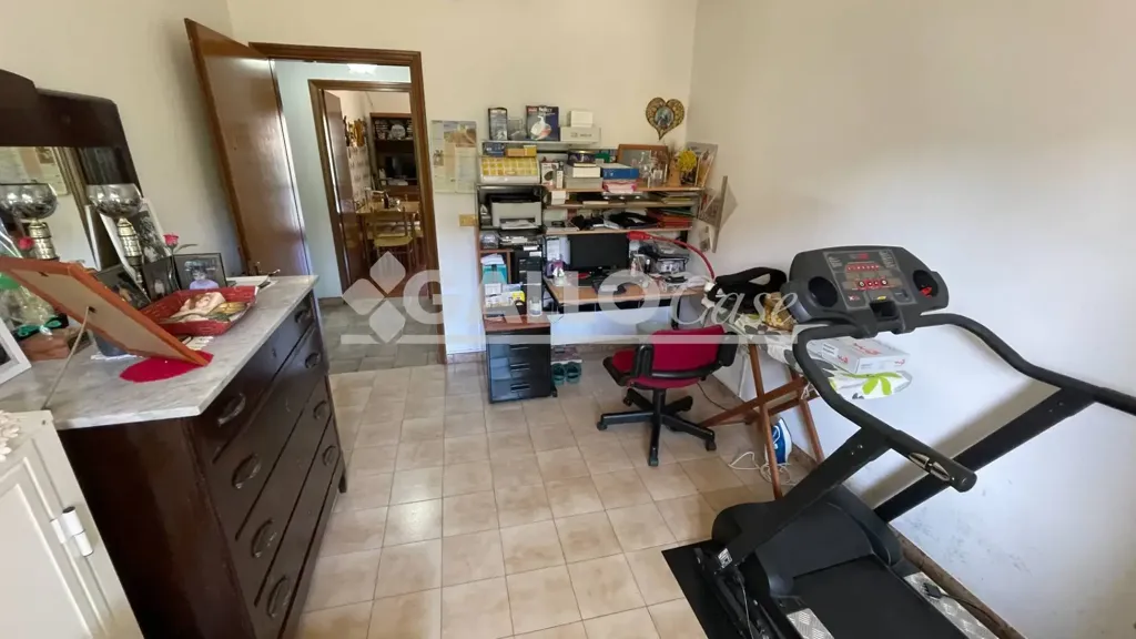 Bureau - Apartment with Balconies near Cosenza