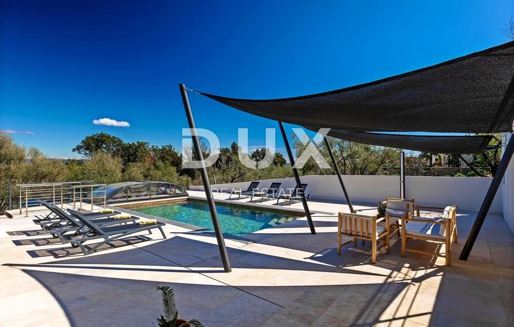 Piscina - New Villa with Pool near Labin