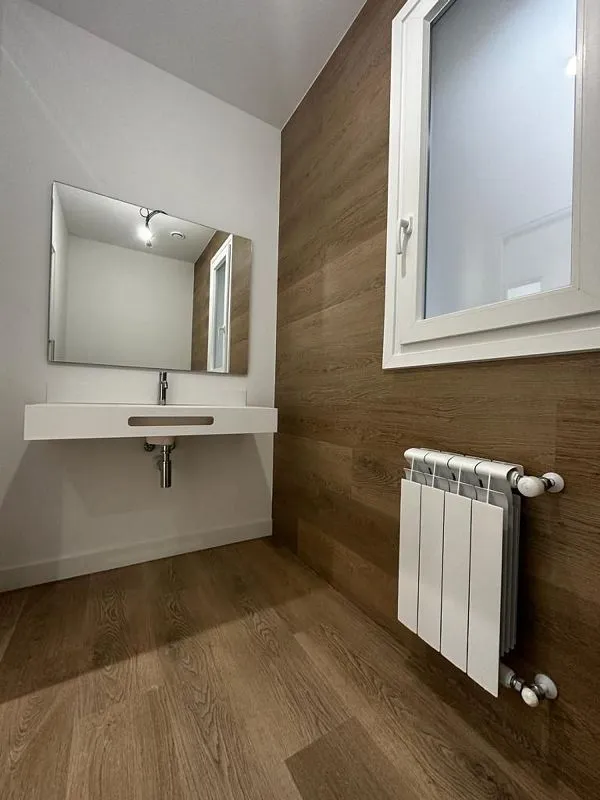 Salles de bain - New Flat with Garage in Lugo Centre