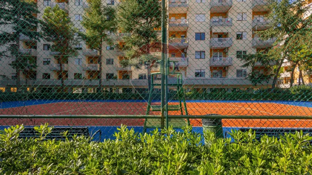 Välivaade - Quadrilocale with Balcony and Park View in Bari