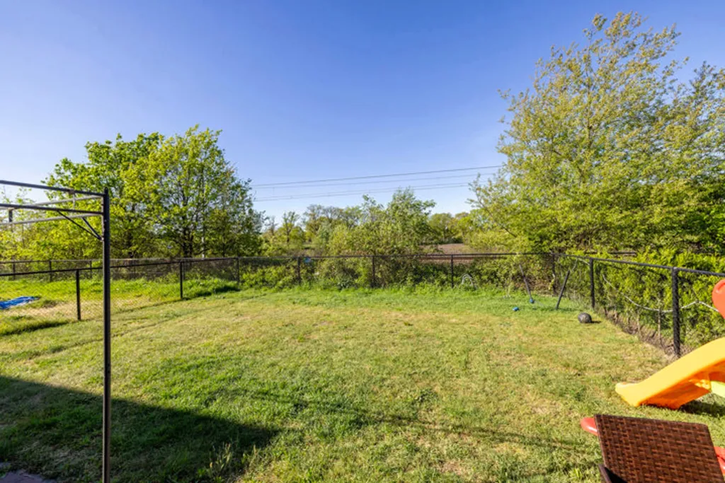 Jardin - Maison Moderne avec Espace Vert à Balen
