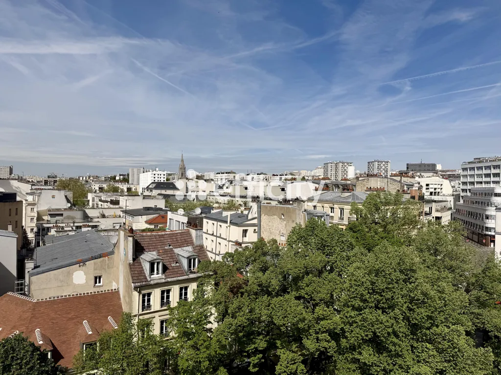 Balcon - Appartement Lumineux avec Vue Dégagée à Paris 20ème