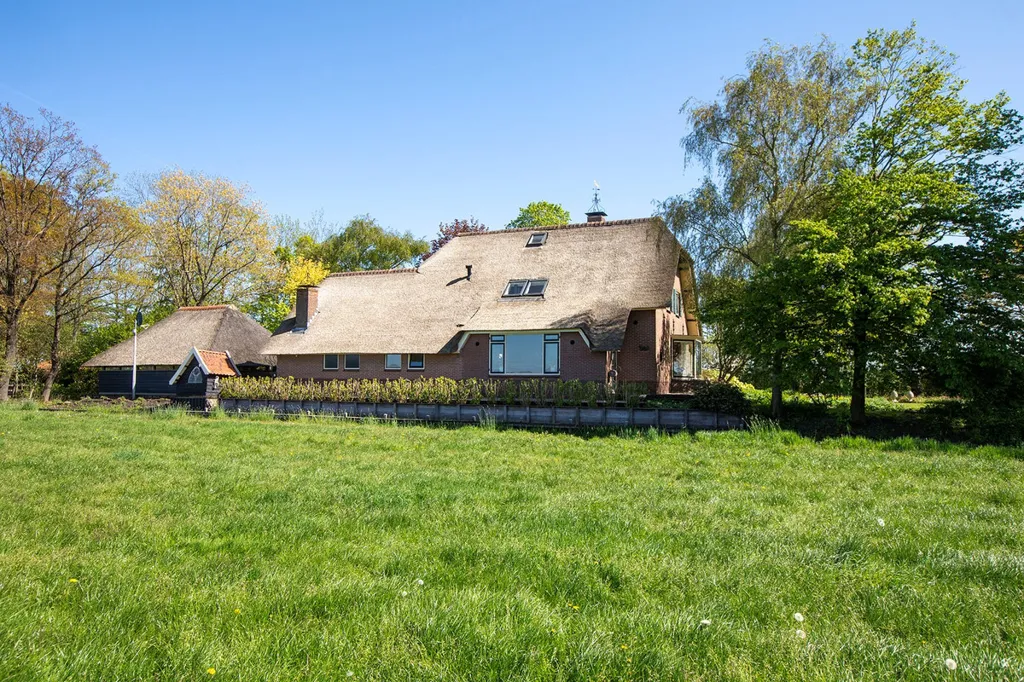 Välivaade - Charming Landhouse with Parkland in Linschoten