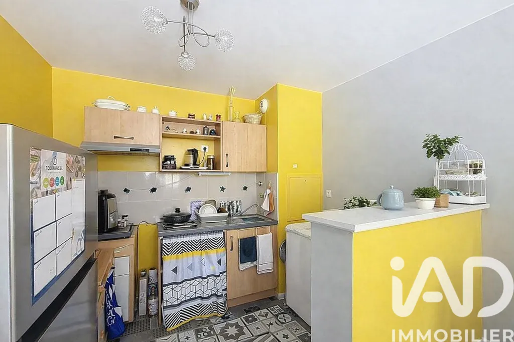 Cucina - Apartment with Balcony in Epernay