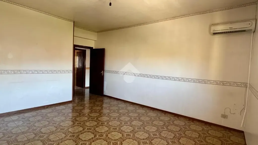 Rooms - Apartment with Balcony in Palermo Centre