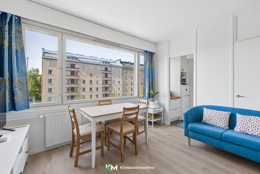 Elutuba - Modernised Flat with Views in Alppila