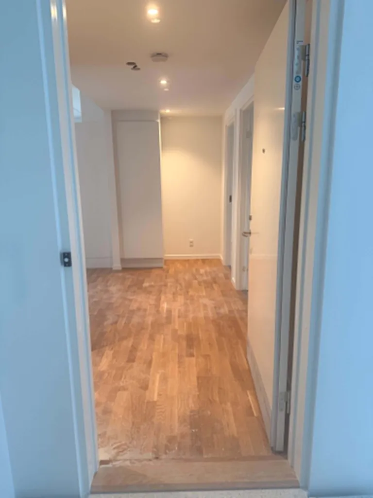 Pièces - 4-Bed Apartment with Balcony in Hedehusene