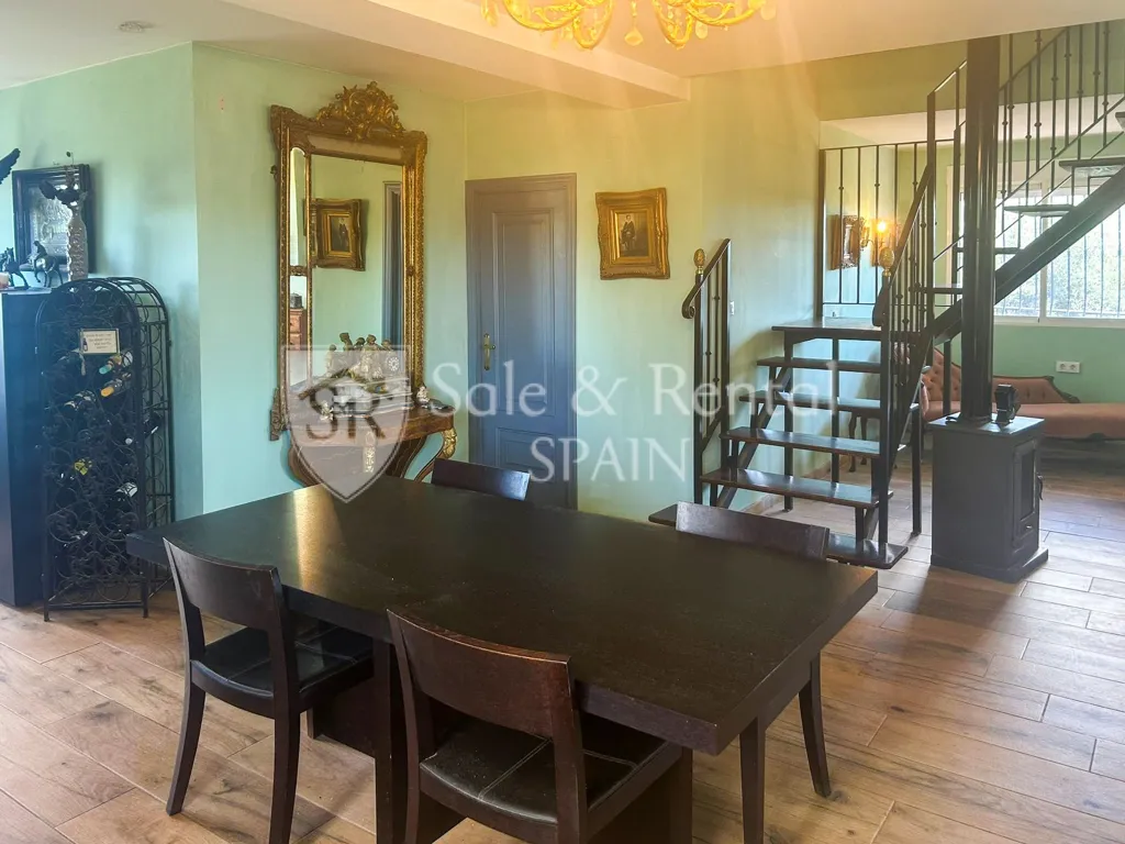 Sala da pranzo - Chalet with Pool and Terrace in Montserrat