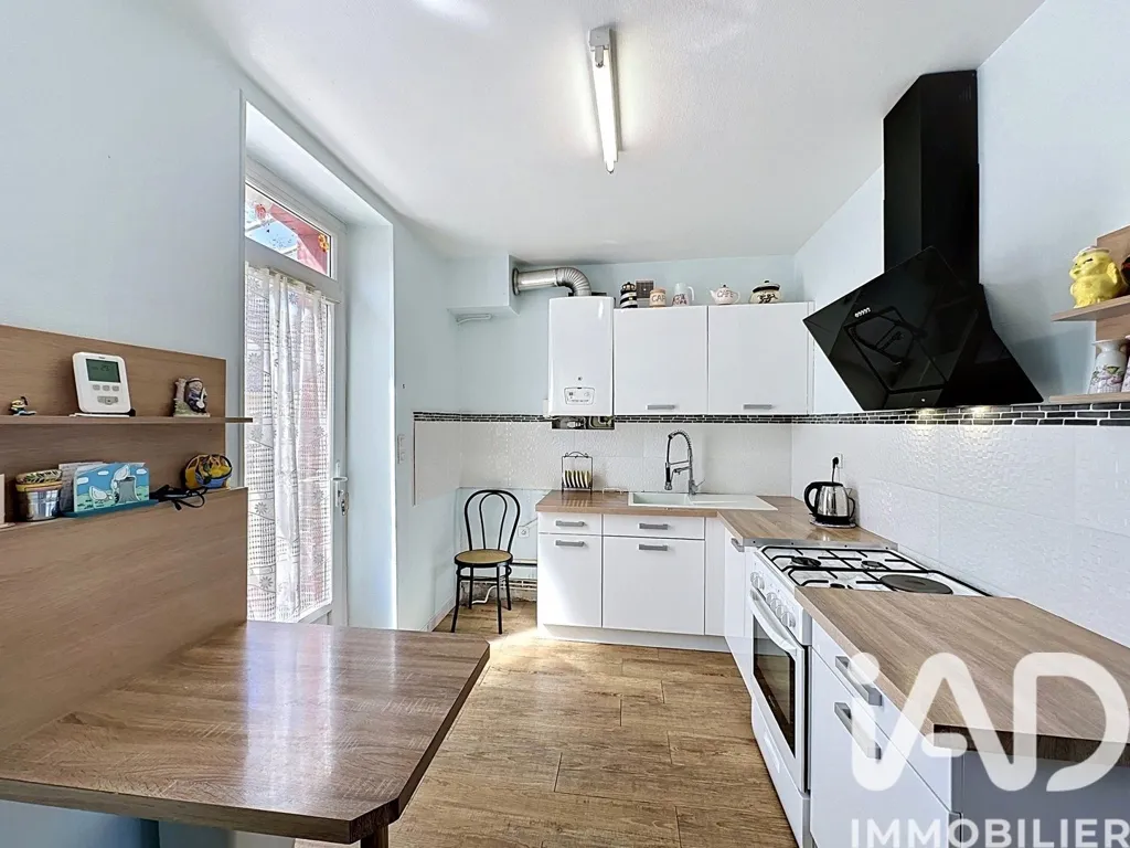 3-toaline maja asukohas Châlette-sur-Loing