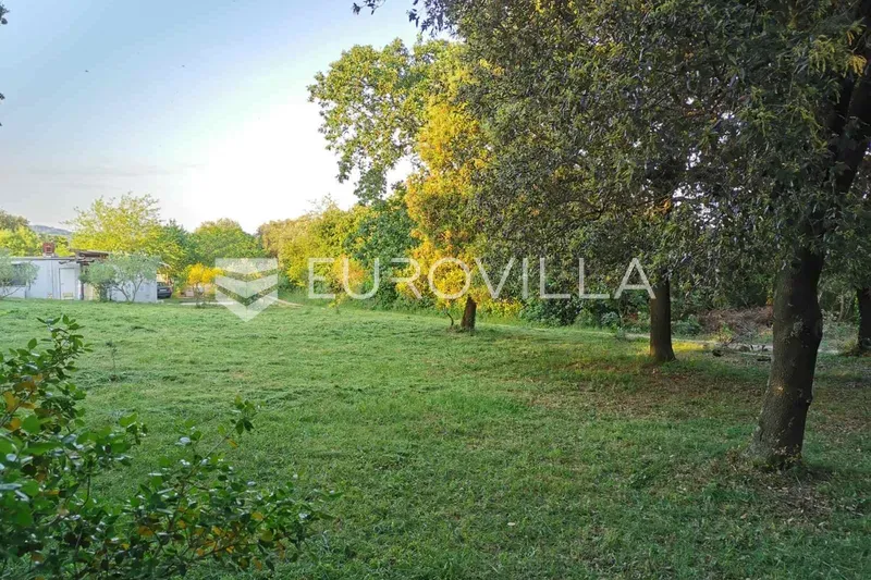 Jardin - Urban Plot with Sea View in Ližnjan