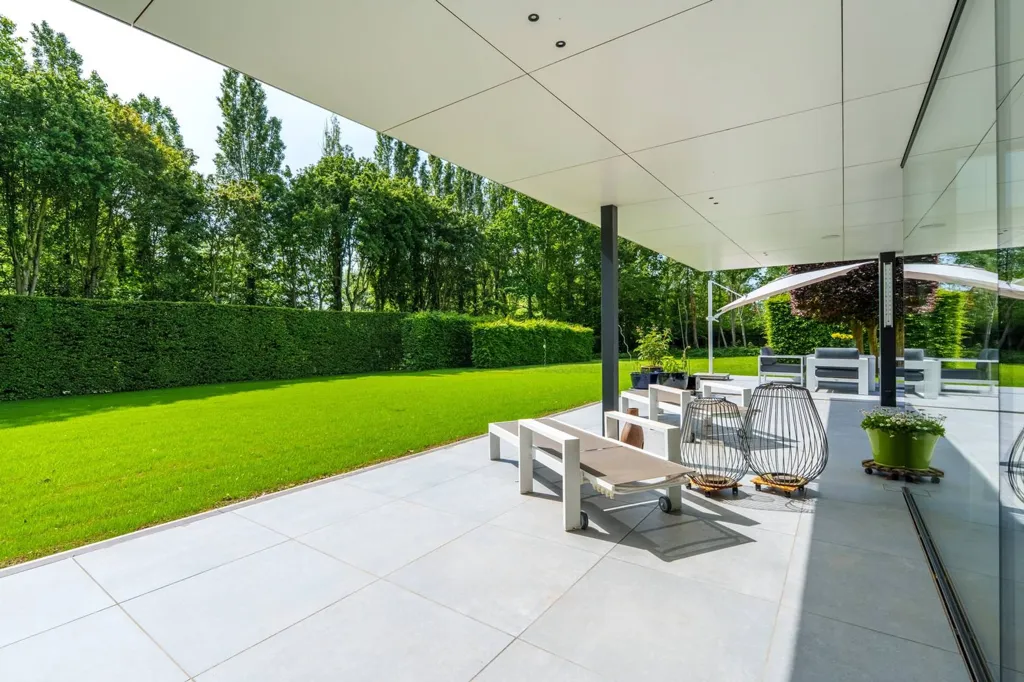 Terrazza - Modernised Villa with Garden in Poperinge