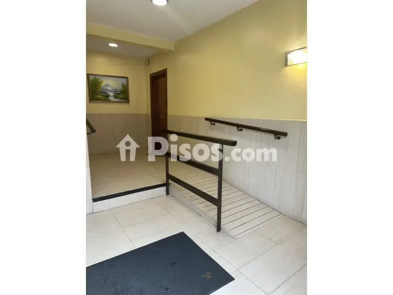 Esik - Spacious Student Flat with Metro Access in San Ignacio