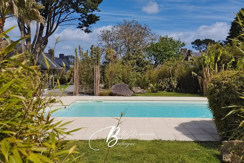 Piscine - Propriété avec Trois Longères et Piscine à Ria d'Etel