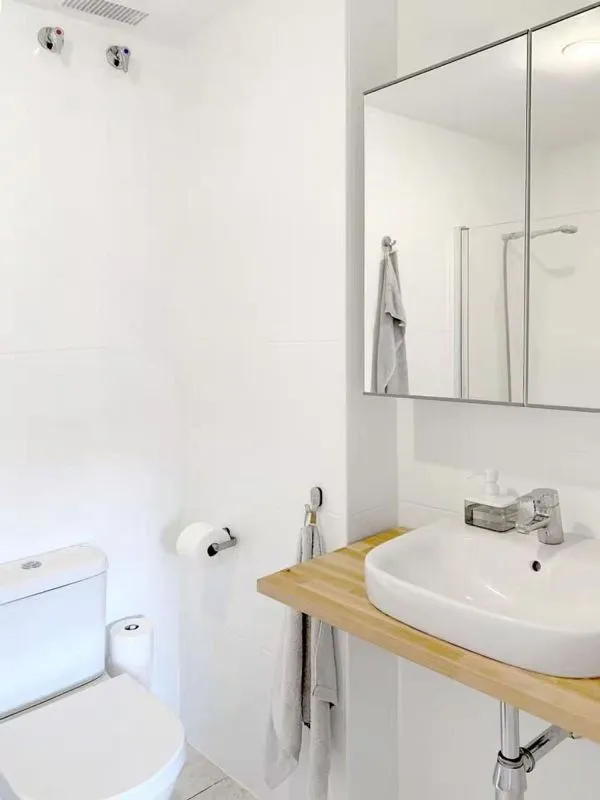 Vannitoad - Modern Flat with Balcony in Valencia Centre