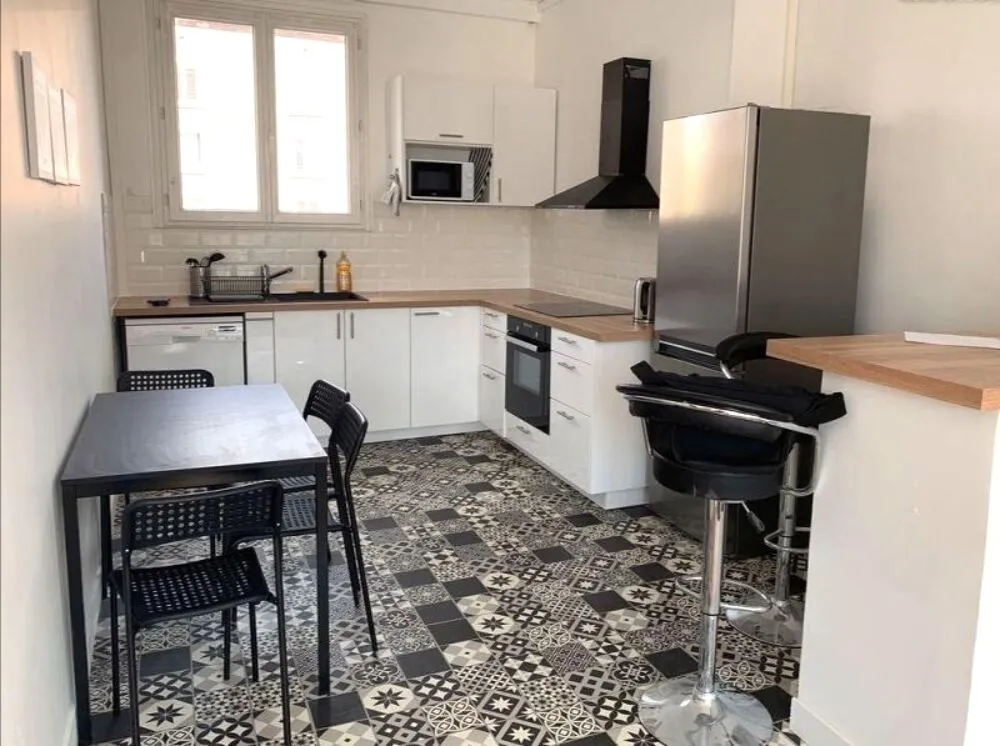 Cuisine - Appartement rénové avec terrasse à Rouen
