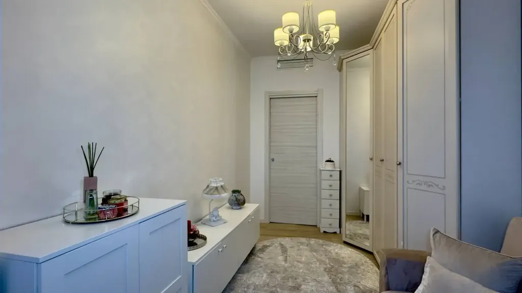 Pièces - Rear-Facing Apartment with Balcony in Cinisello Balsamo