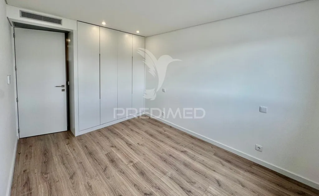 Magamistoad - New T3 Apartment with Two Fronts in Braga