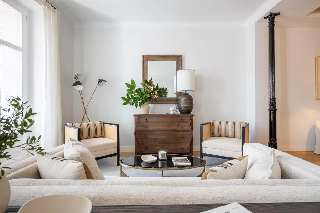 Elutuba - Luxury East-Facing Apartment in JERONIMOS, Madrid