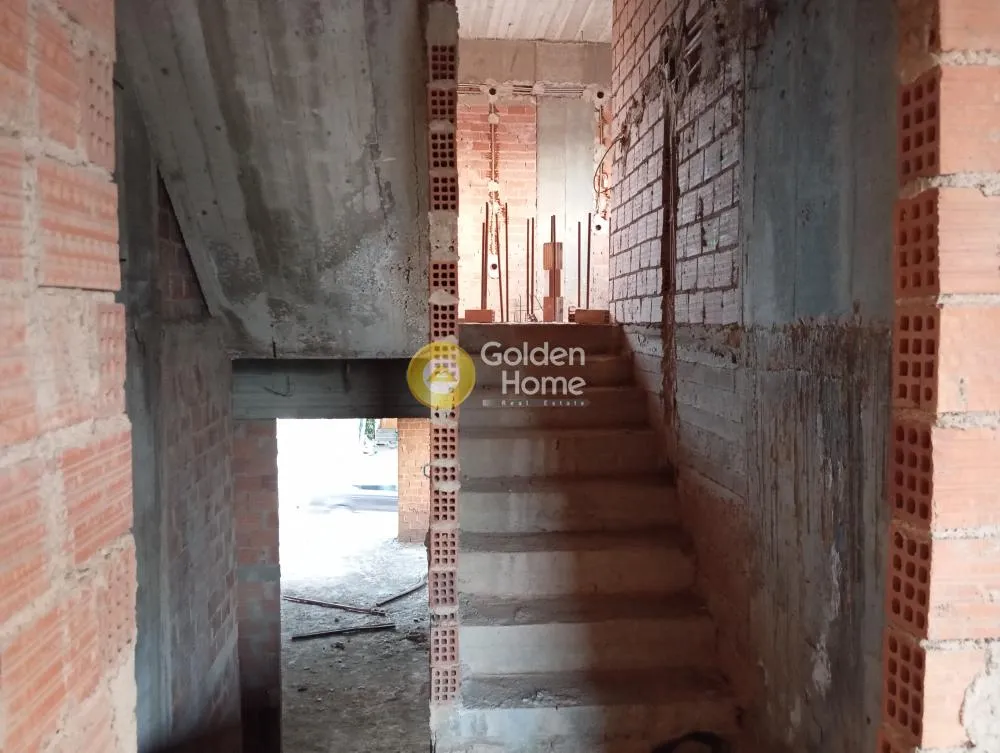 Pièces - Semi-Finished Apartment with Garden in Coropi Centre