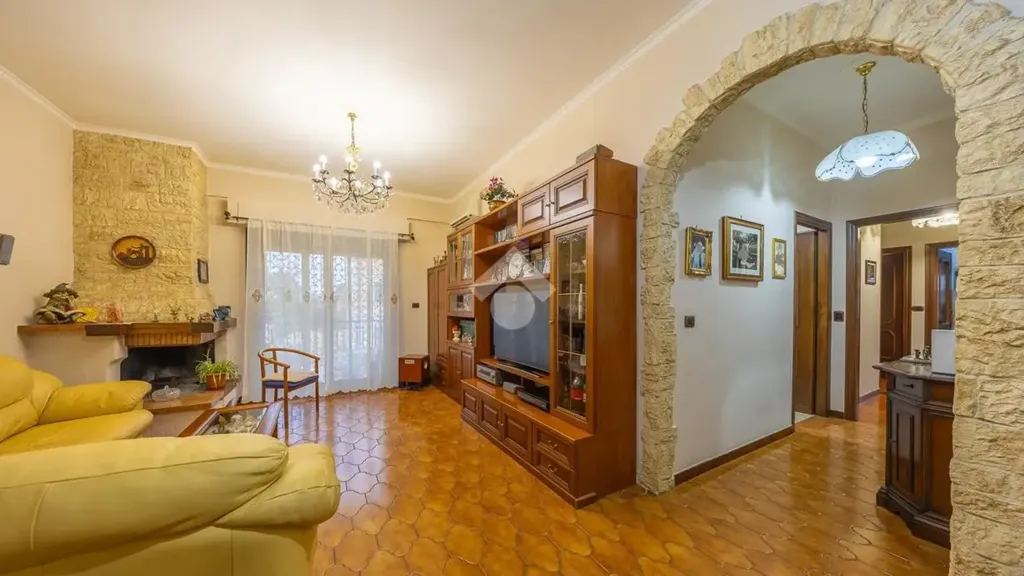 Séjour - Apartment with Balconies in La Rustica, Rome