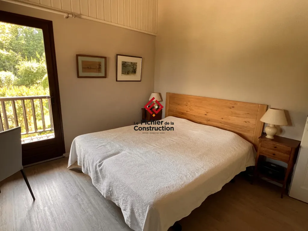 Chambres - Maison Familiale avec Piscine à Saint-Ismier