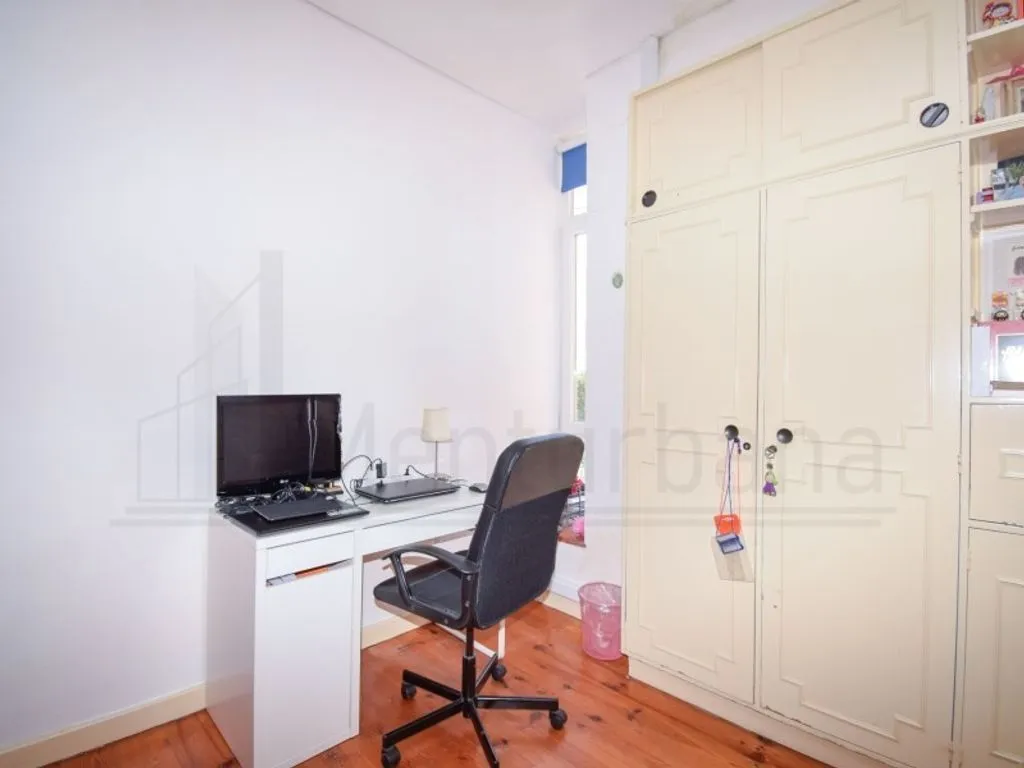 Bureau - Semidetached House with Sea Views in Cascais