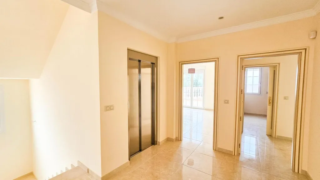 Entrée - Luxury Villa with Pool in Cabo Roig