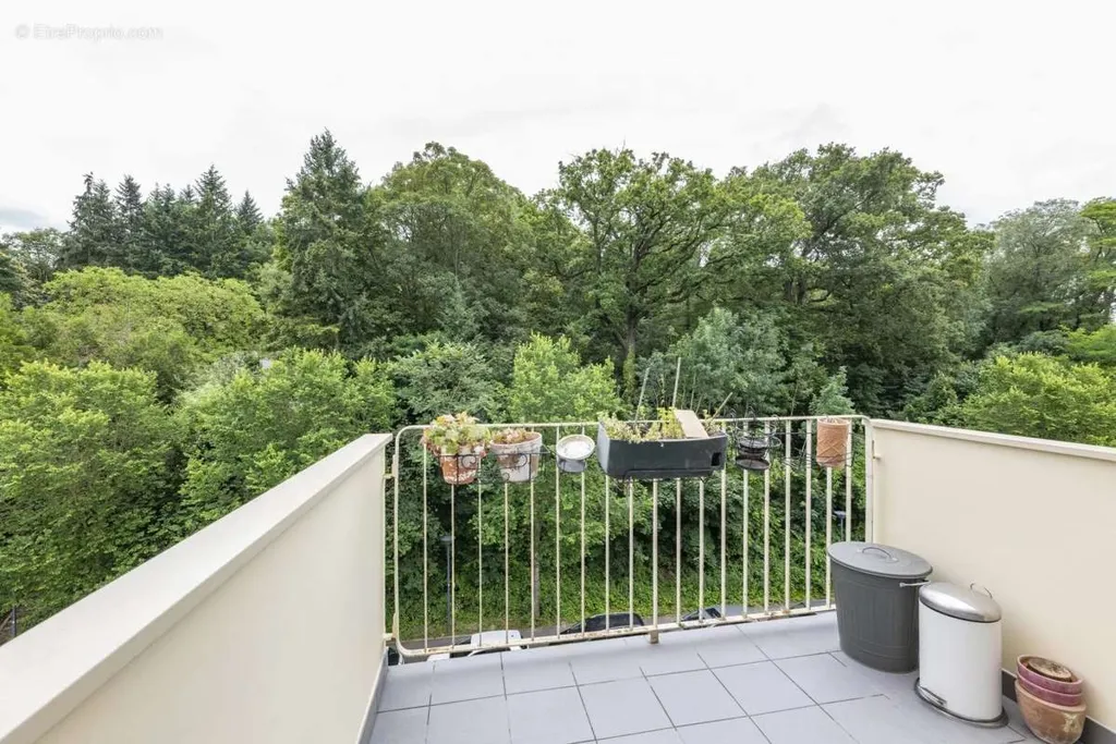 Balcon - Appartement 4P avec Balcon Sud à Chaville