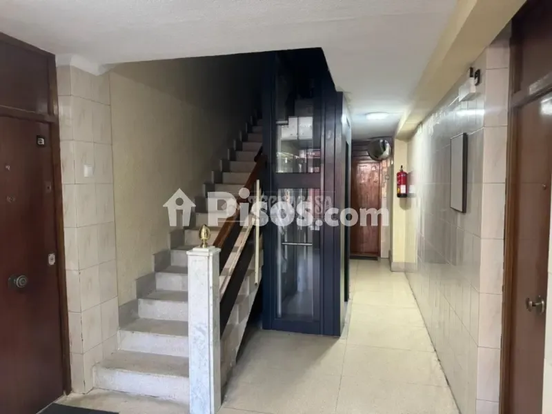 Toad - Apartment with Ascensor in Almendrales, Madrid