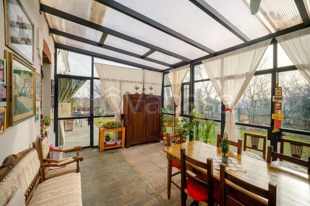 Terrass - Bifamiliare Villa with Equestrian Facilities in Vische