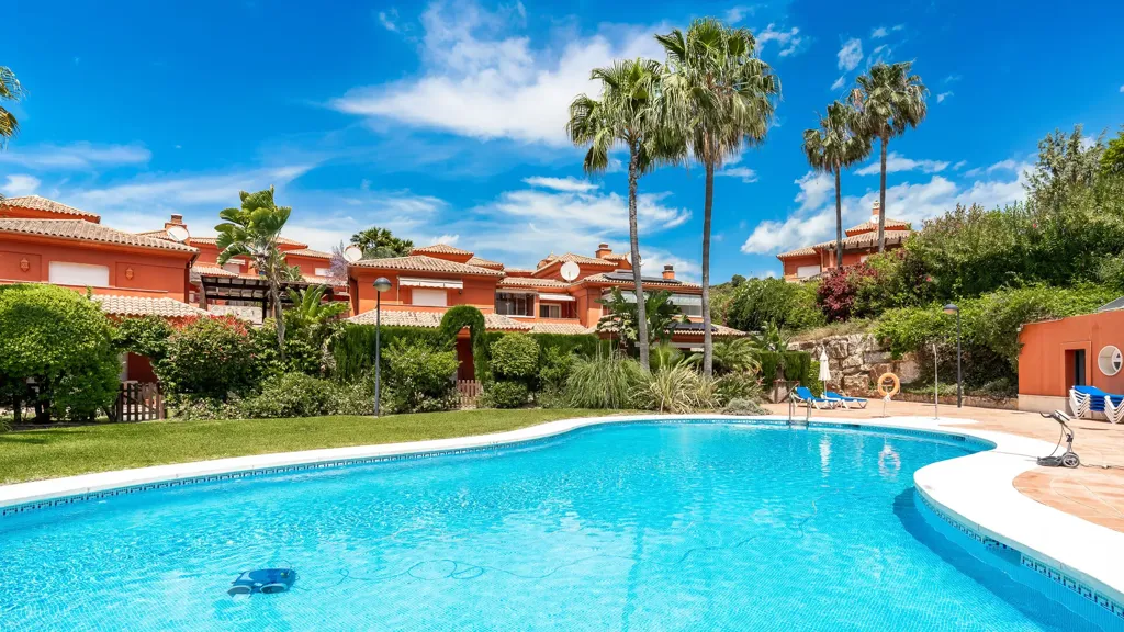 Piscine - Semi-Detached Villa with Pool in Santa Clara