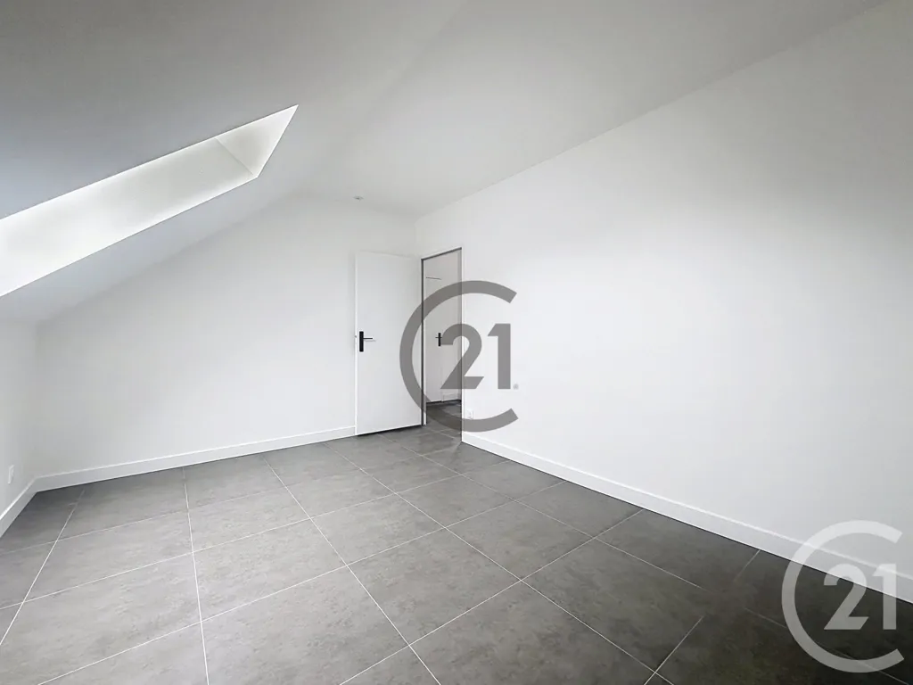 Pièces - Appartement 4 Pièces avec Jardin à Saint-Clément