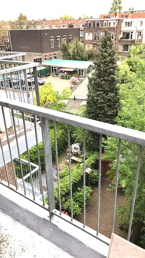 Balcony - Room in Quiet Area, Rotterdam Centre