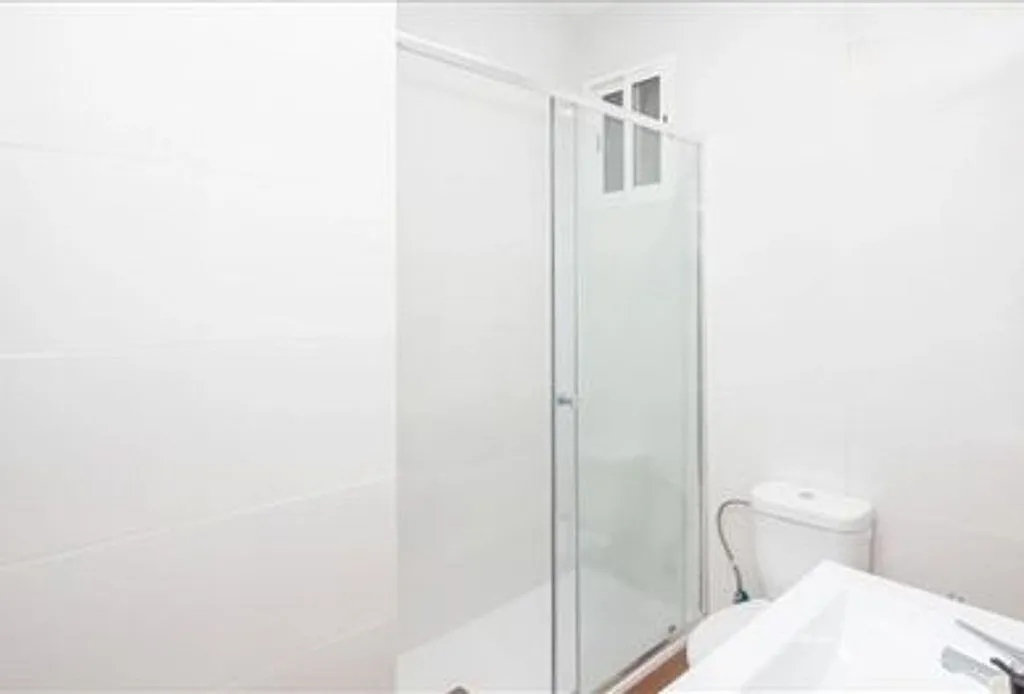Bagni - Furnished Flat with Terrace in Valencia